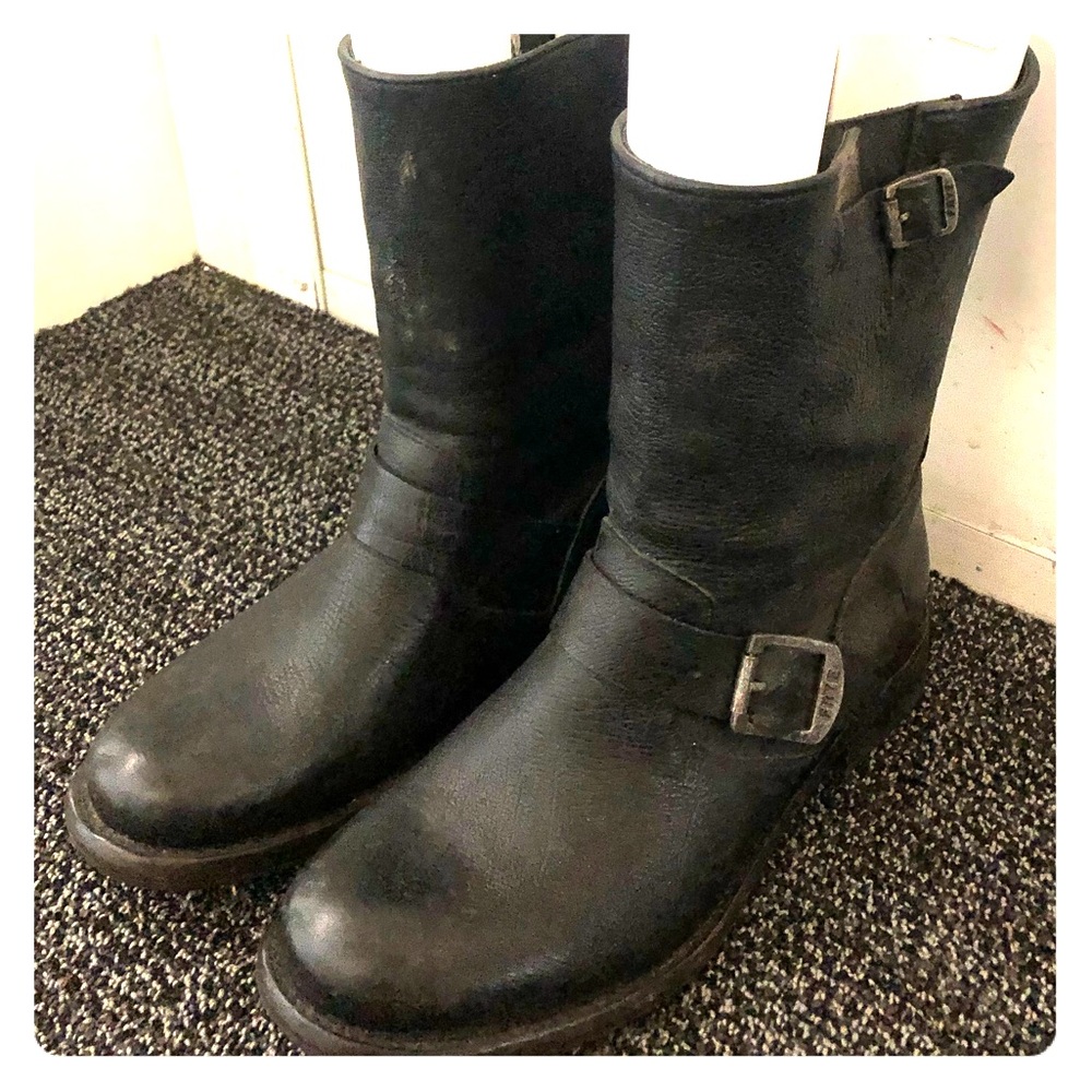 Frye Veronica short Boots size 8.5